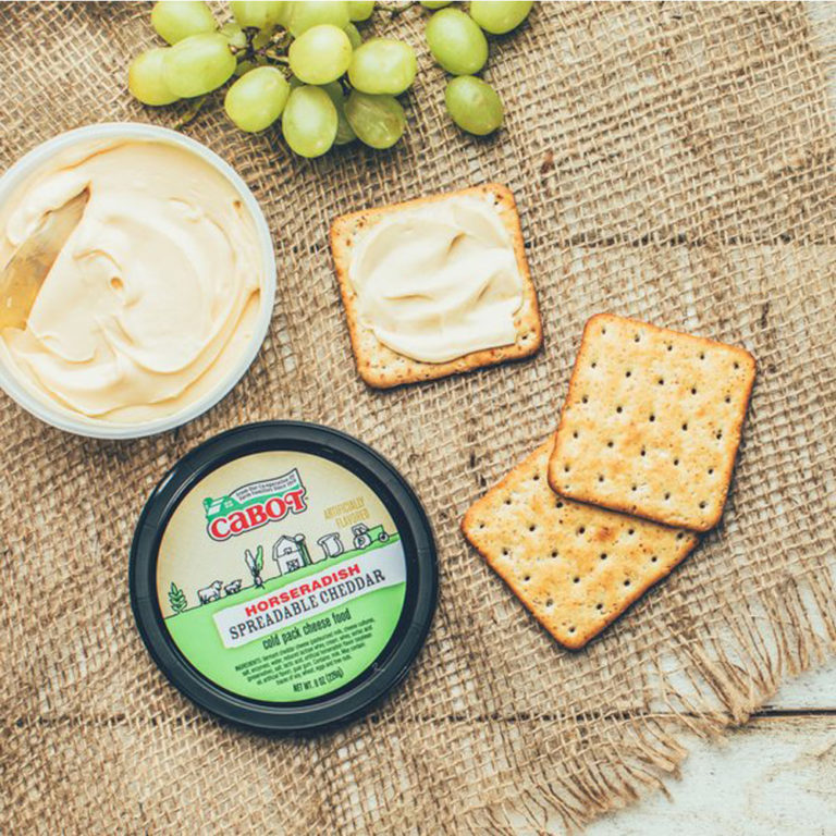 Cabot Horseradish Cheddar Spread EURO USA