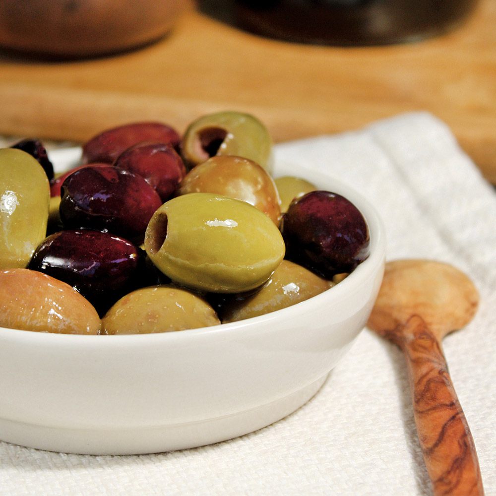 divina pitted greek olive mix in bowl